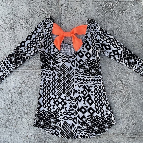 Rue21 Dresses & Skirts - Rue 21 Women Top Blouse Black/ White Shirt Orange Back Bow Made In USA Size S